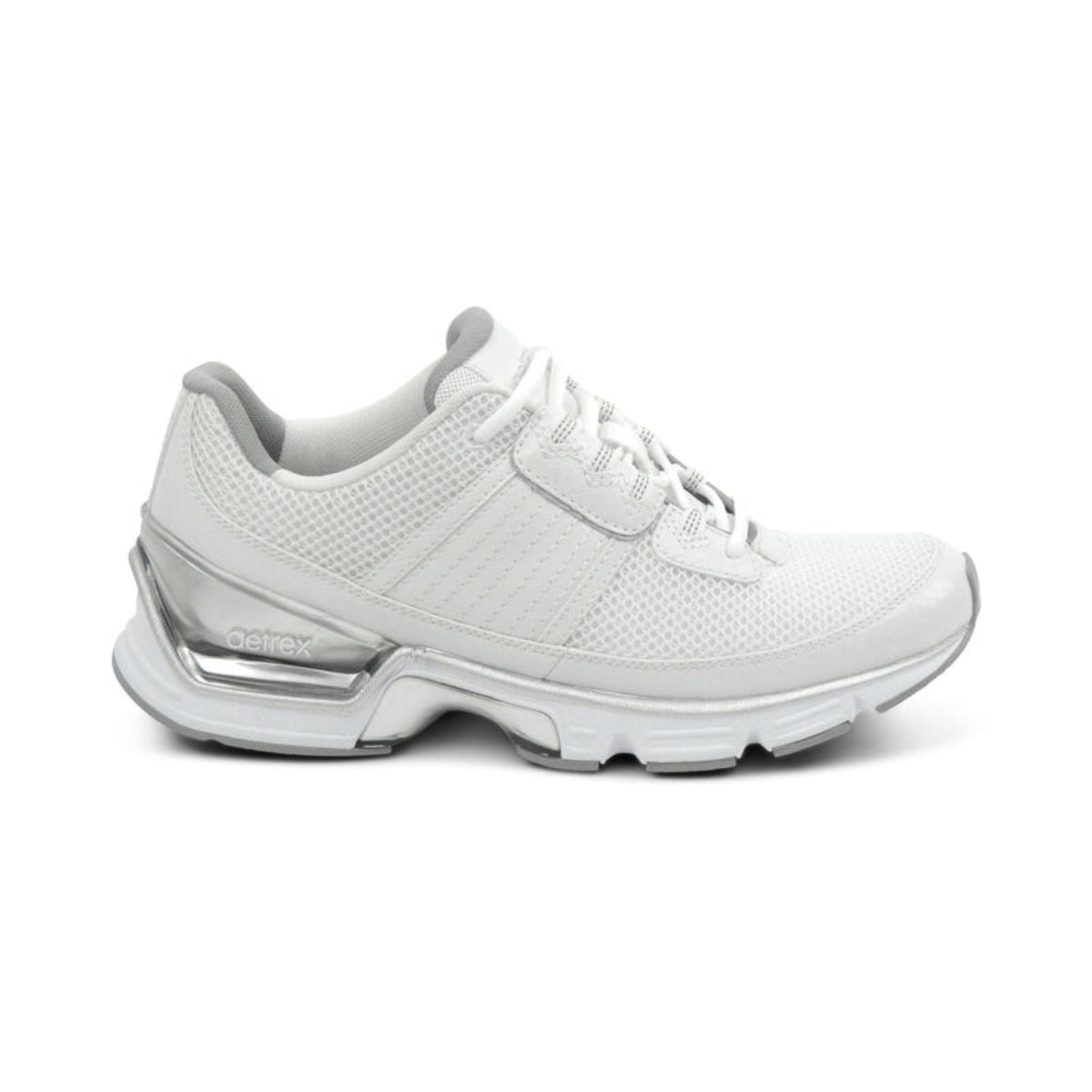 Xspress Runner 2 Women's Sneaker - White