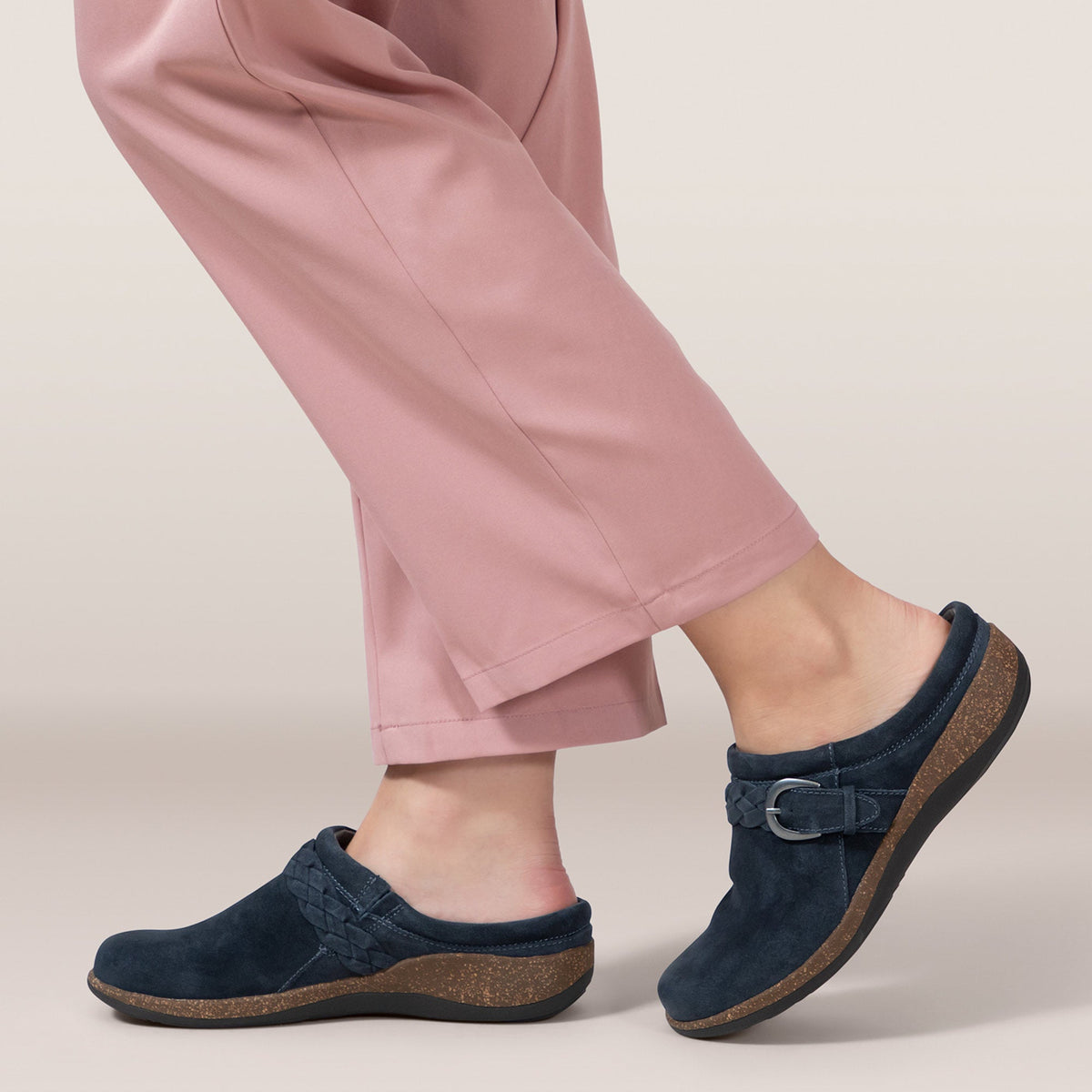 Libby Comfort Clog - Navy