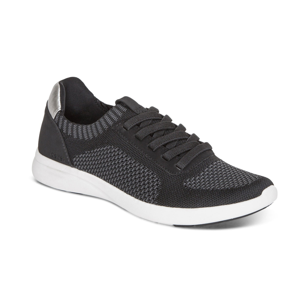 Teagan Arch Support Sneaker - Black