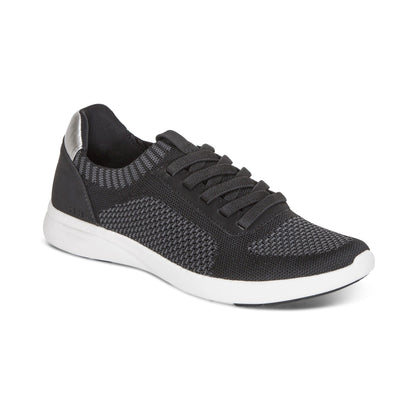 Teagan Arch Support Sneaker - Black