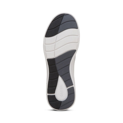 Teagan Arch Support Sneaker - Black