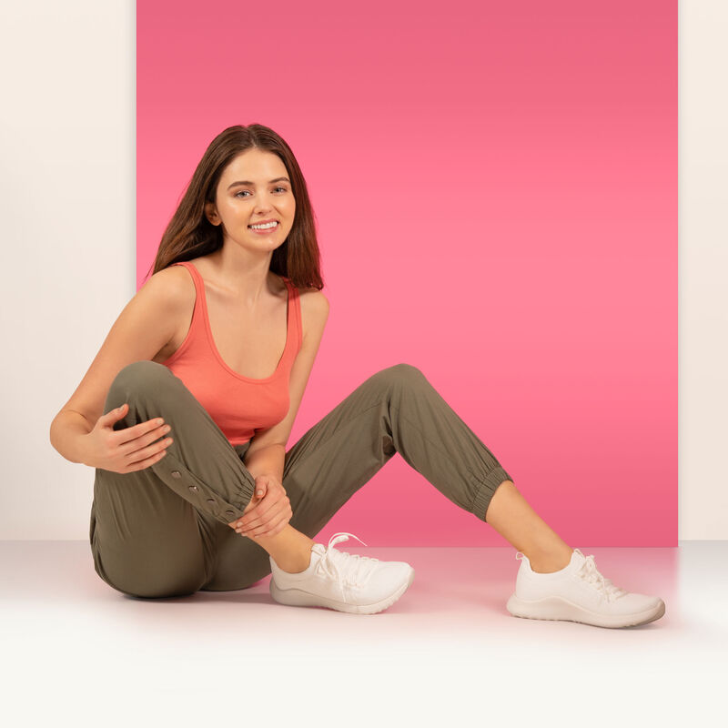 Carly Arch Support Sneaker - White