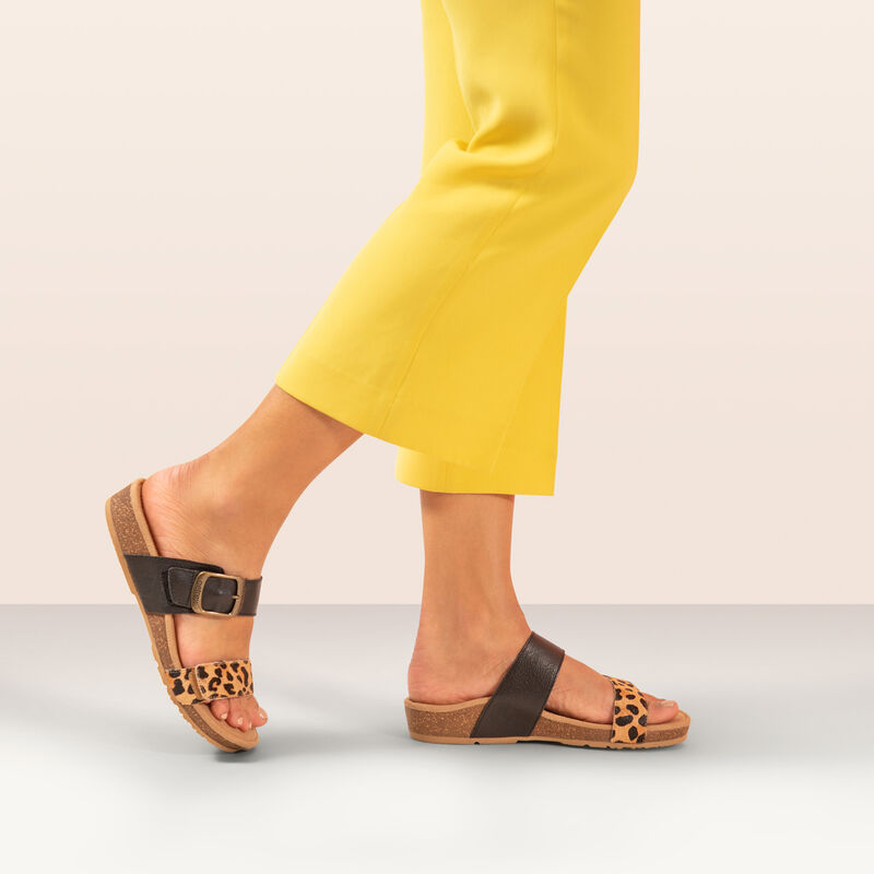 Daisy Adjustable Slide - Leopard