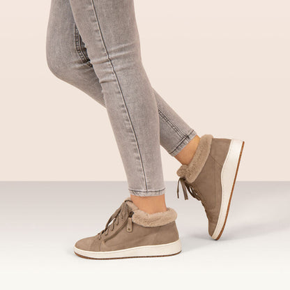 Dylan Arch Support Sneaker - Black