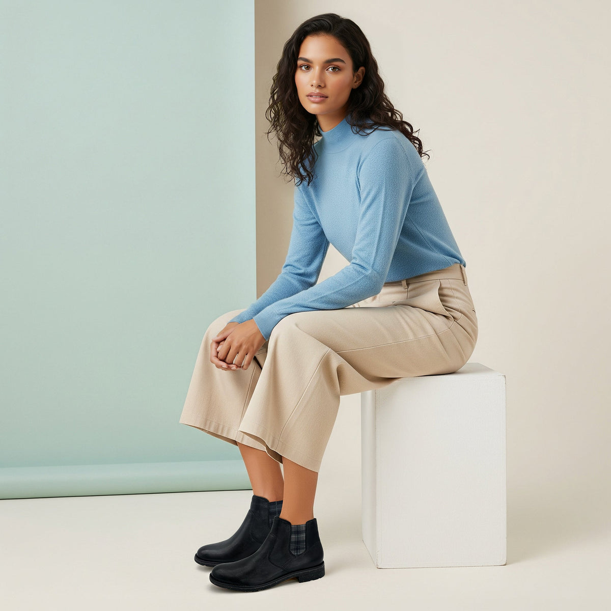Kaylee Arch Support Chelsea Boot - Black